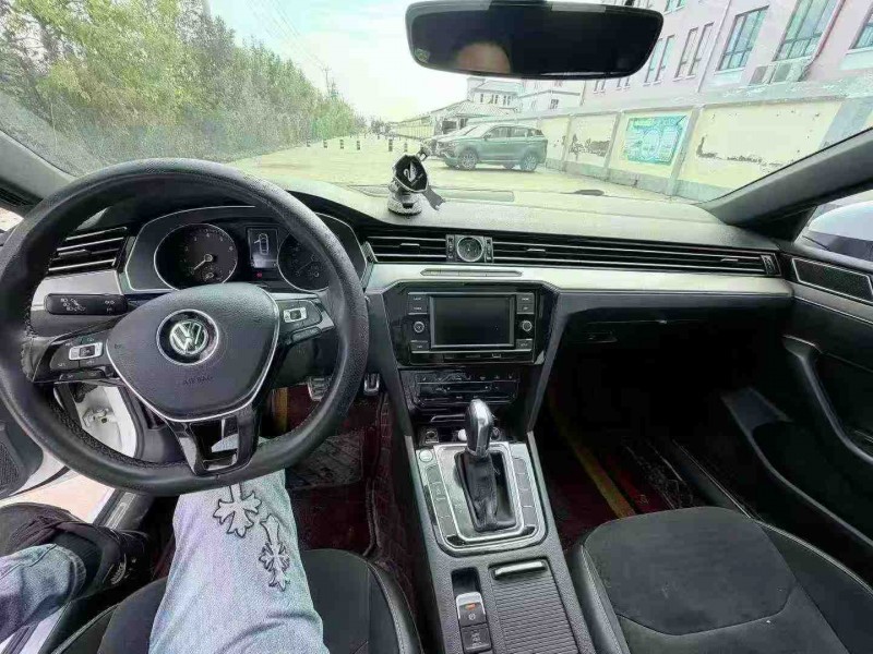 天津20年大众CC8