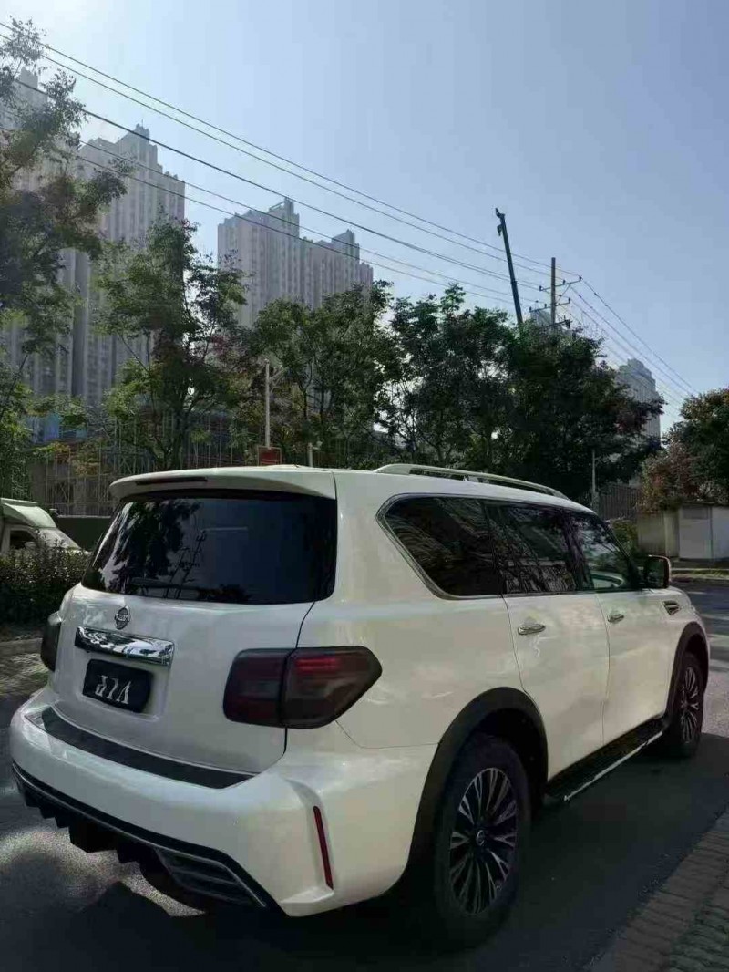 襄阳17年日产途乐4