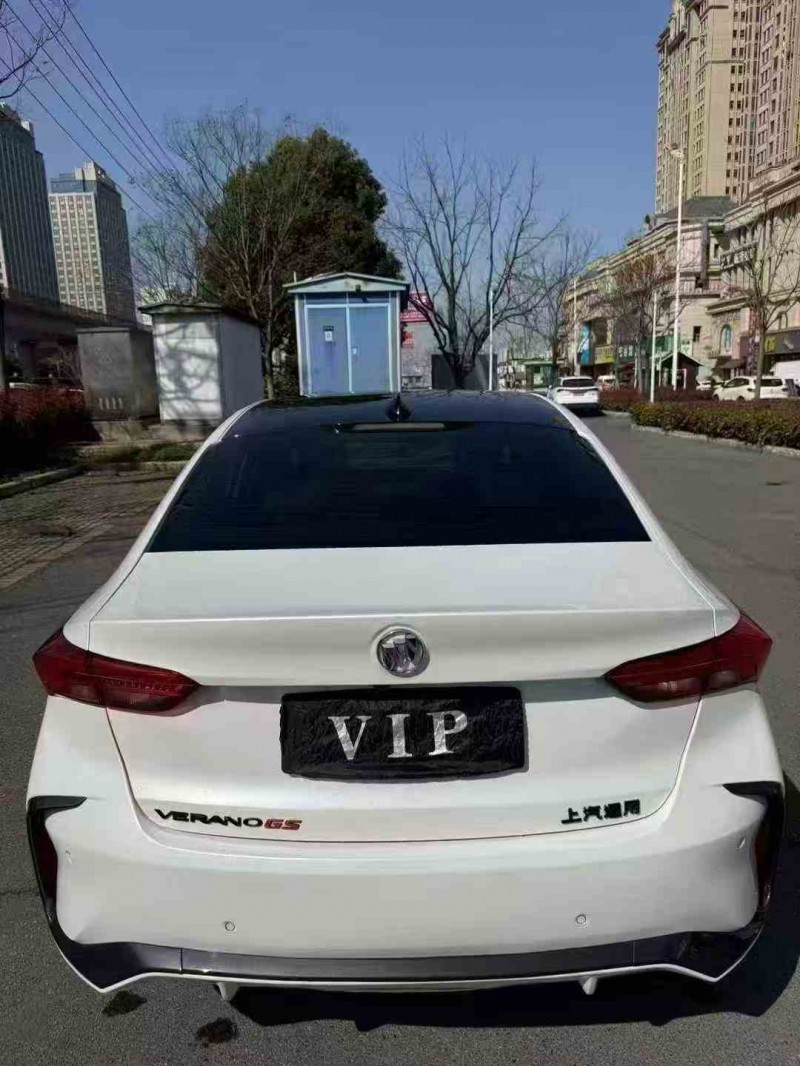 襄阳22年别克威朗3