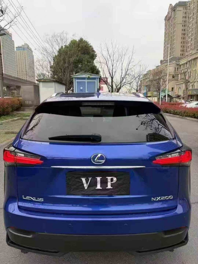 襄阳15年雷克萨斯NX3