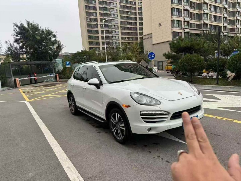 枣庄14年保时捷卡宴2