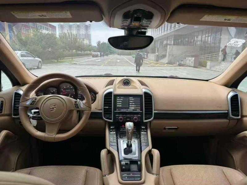 枣庄14年保时捷卡宴5