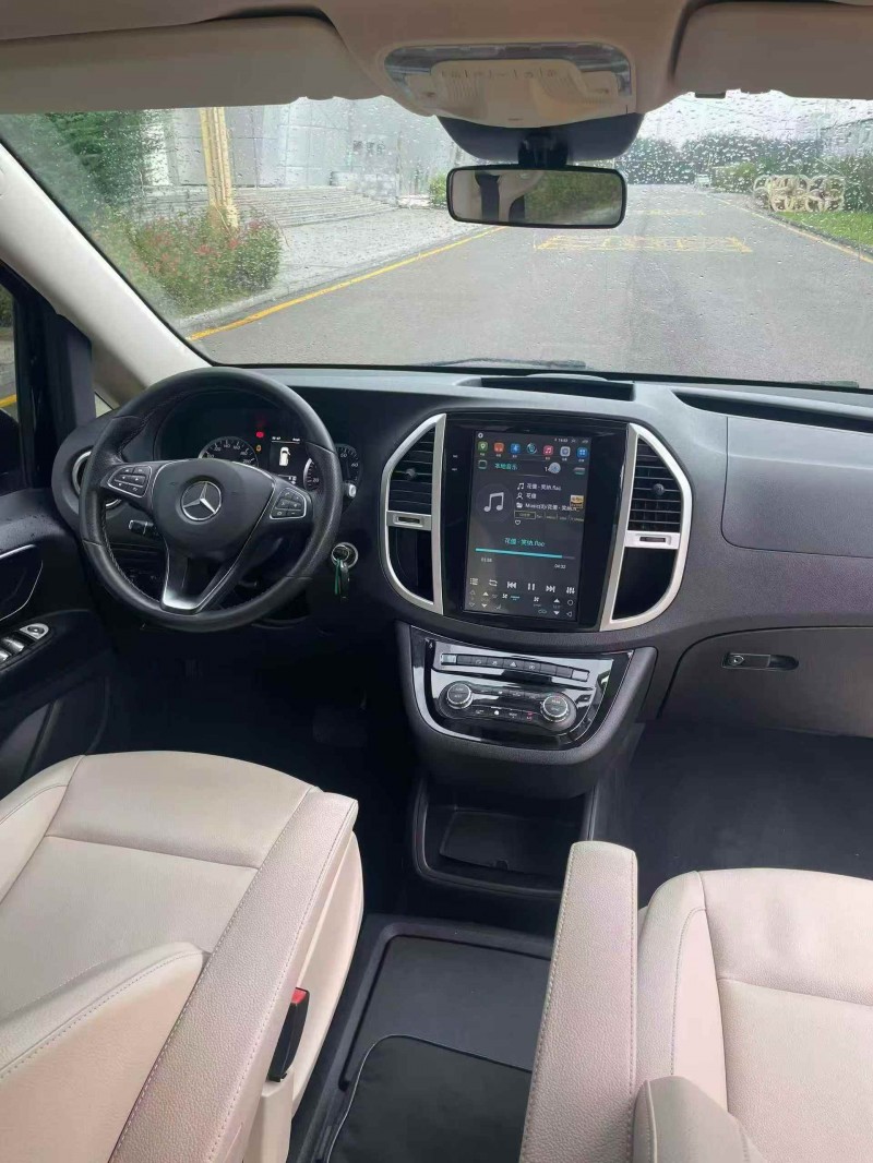 唐山19年奔驰威霆6