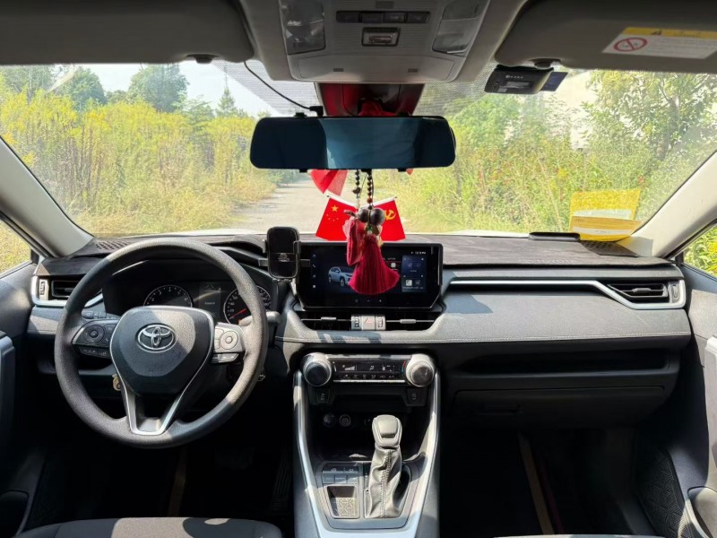 鄂州24年丰田威兰达5