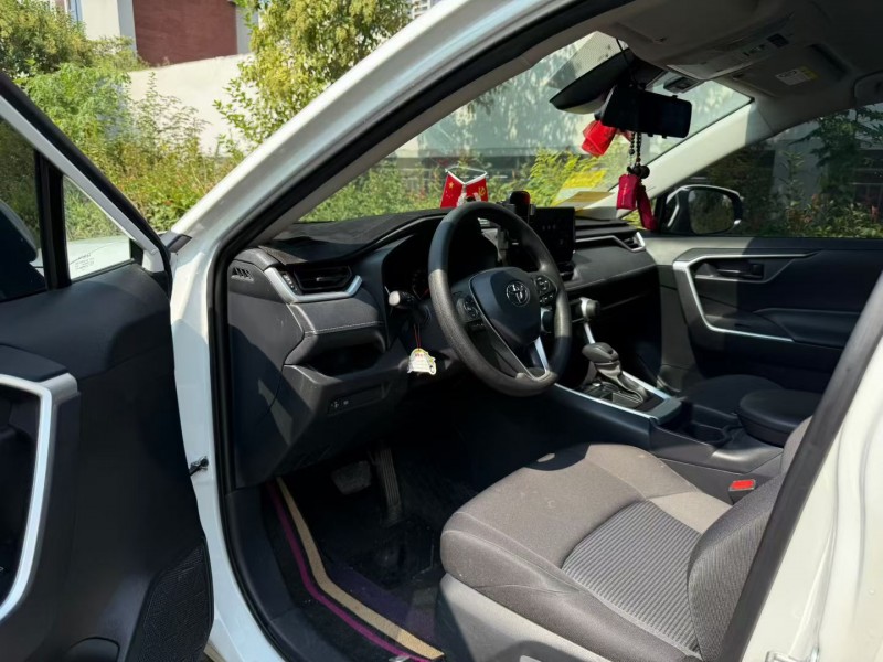 鄂州24年丰田威兰达6