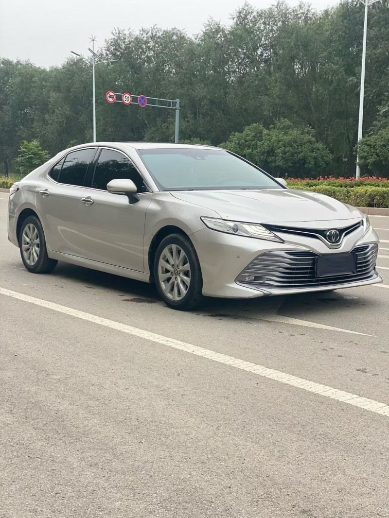 枣庄19年丰田凯美瑞2