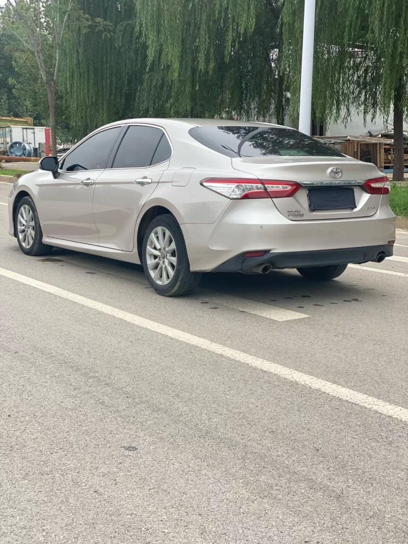 枣庄19年丰田凯美瑞8