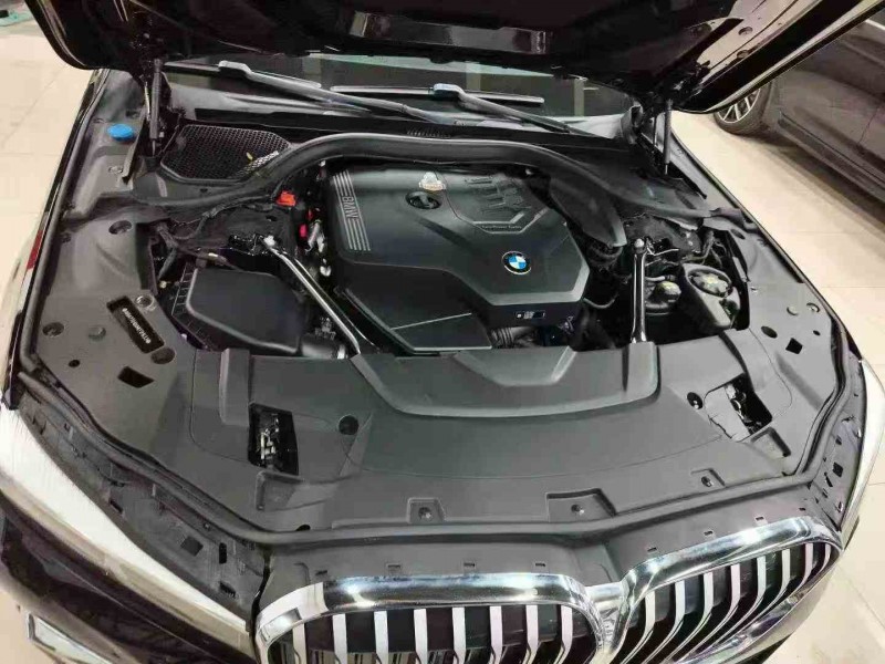 宁波21年宝马7系3