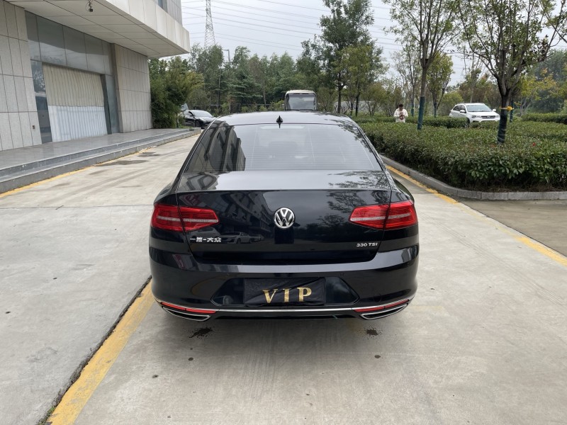 泰安19年大众迈腾5