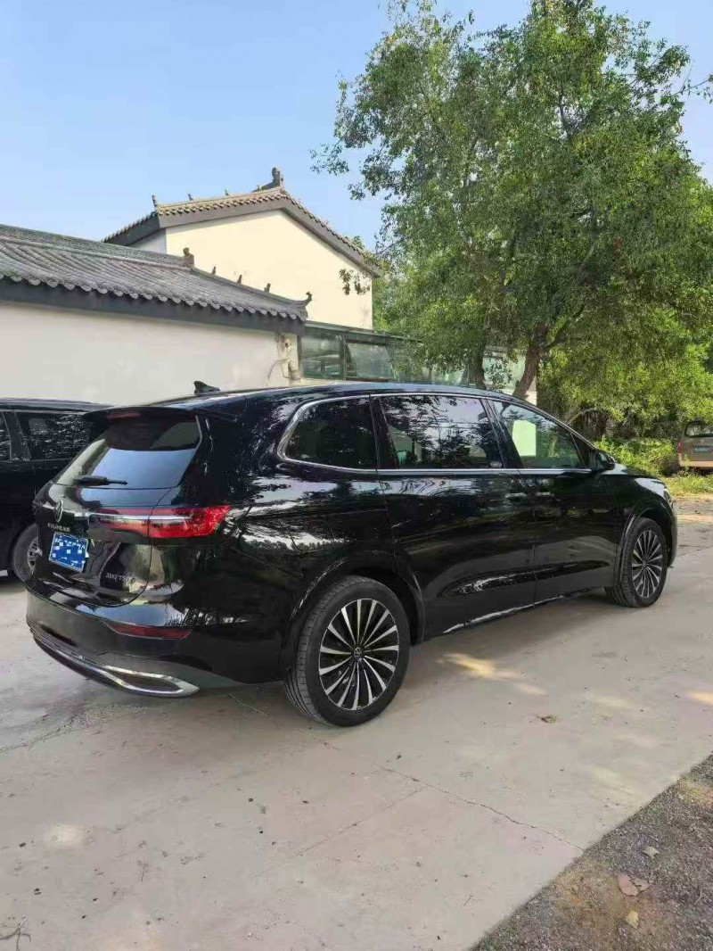 张家口25年大众威然7