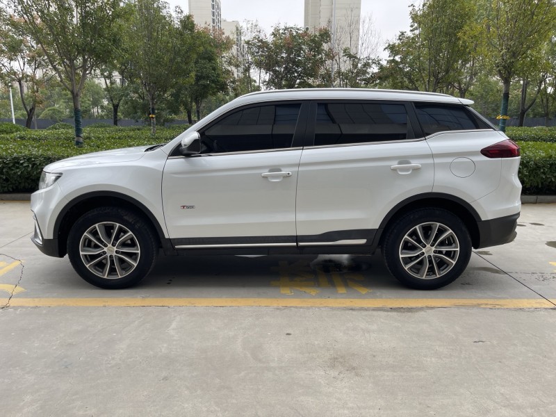 烟台19年吉利博越3