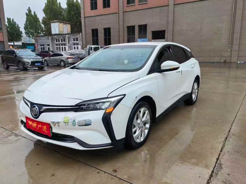 青岛22年别克微蓝3