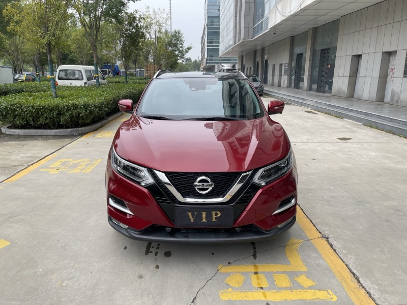 青岛21年日产逍客1