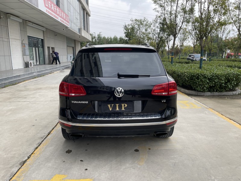 菏泽17年大众途锐5