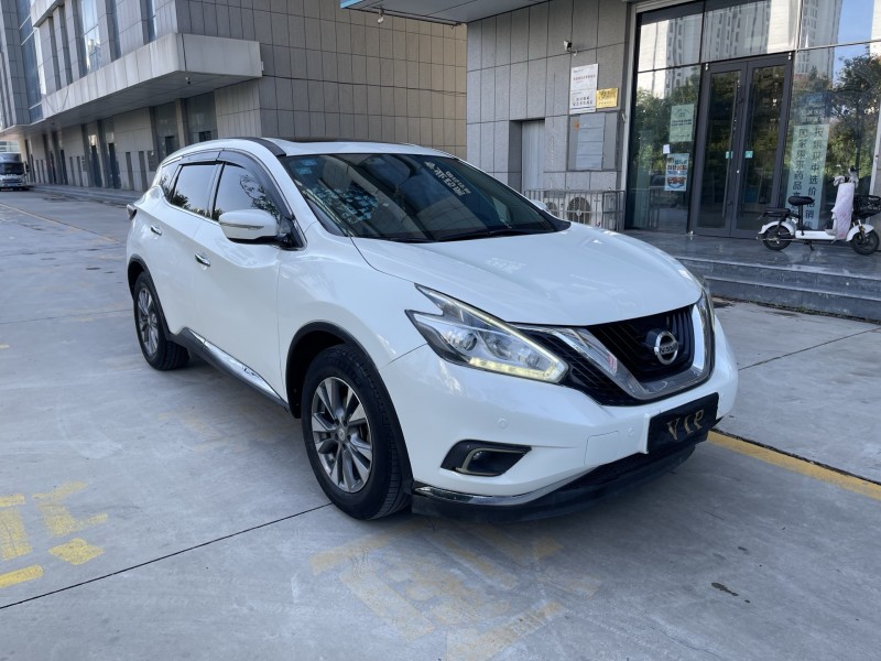 济宁17年日产楼兰2