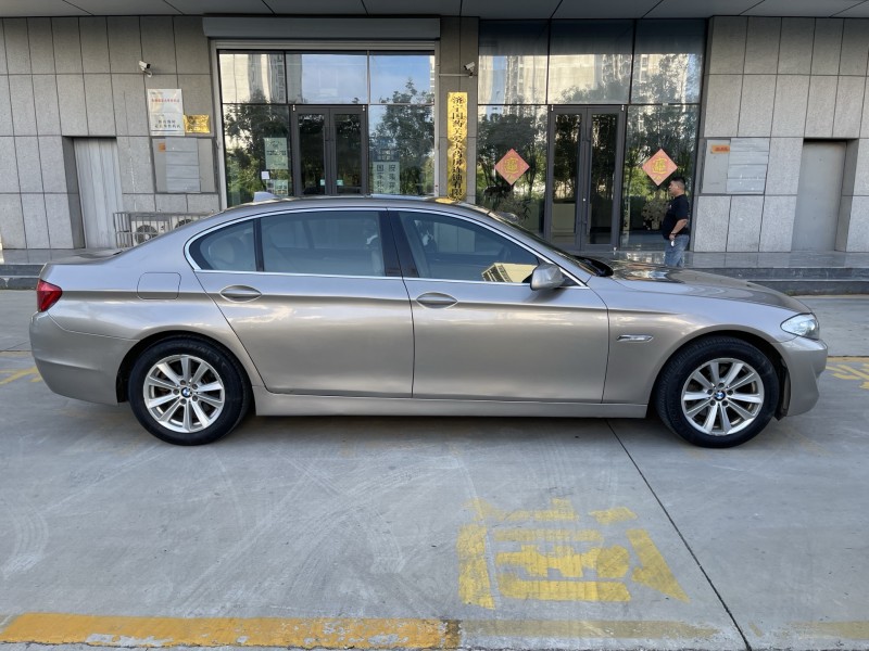 济宁13年宝马5系6