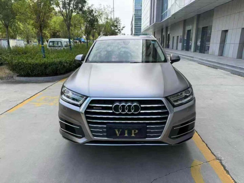 济宁17年奥迪Q71
