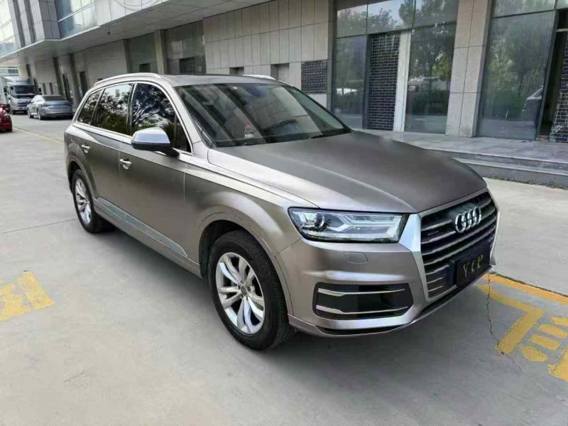 济宁17年奥迪Q72