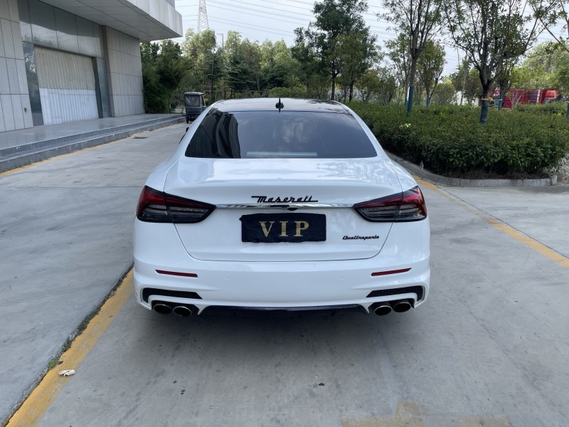 济宁15年玛莎拉蒂总裁8