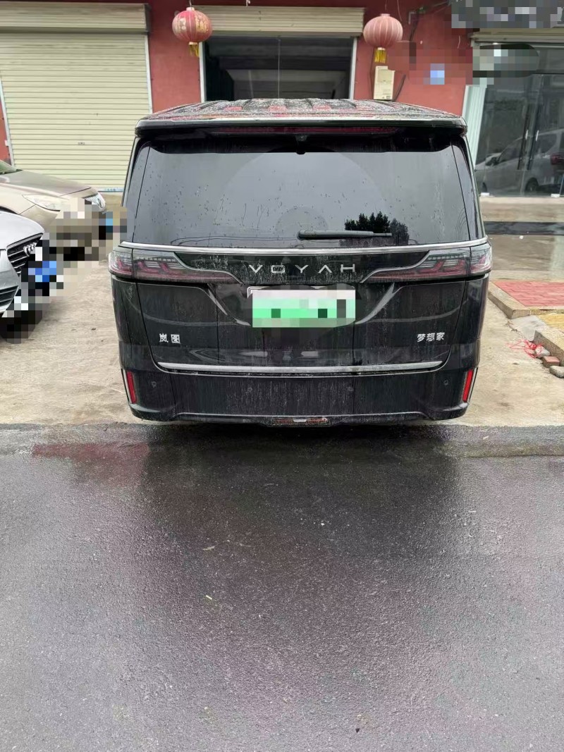 安阳25年岚图汽车梦想家9