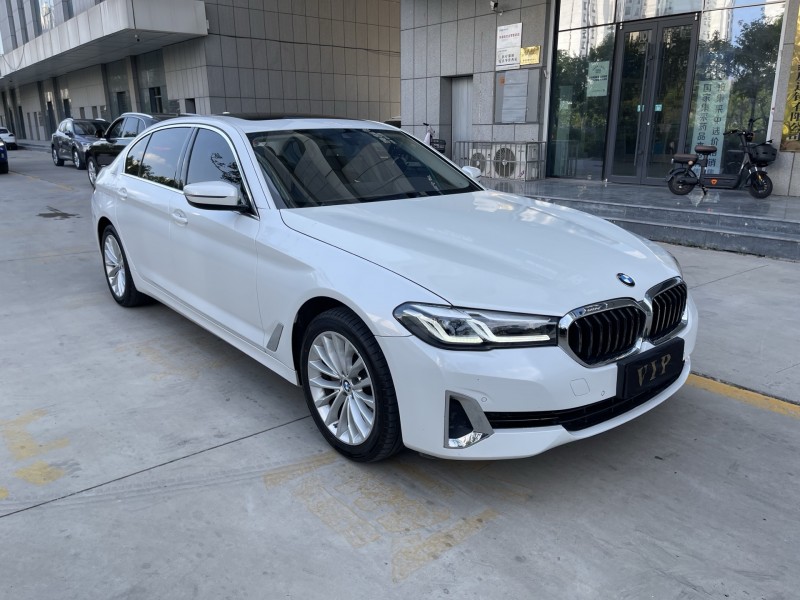 济宁21年宝马5系3