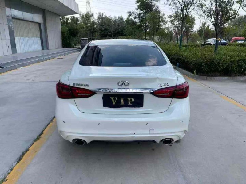 济宁19年英菲尼迪Q50L7