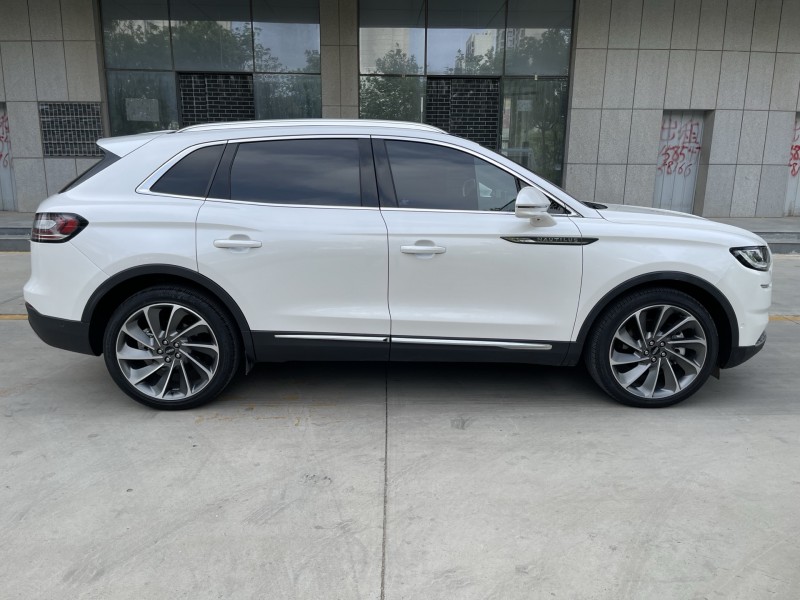 济宁23年林肯航海家4