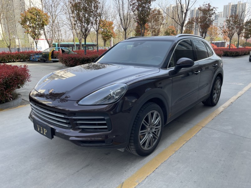 济宁20年保时捷卡宴2