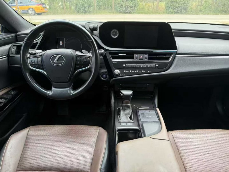 徐州22年雷克萨斯ES4