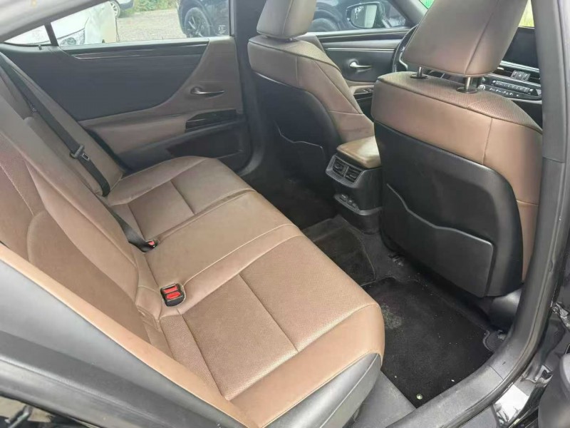 徐州22年雷克萨斯ES5