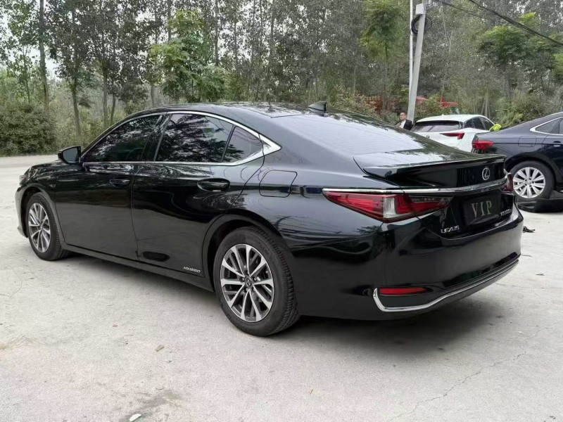 徐州22年雷克萨斯ES8