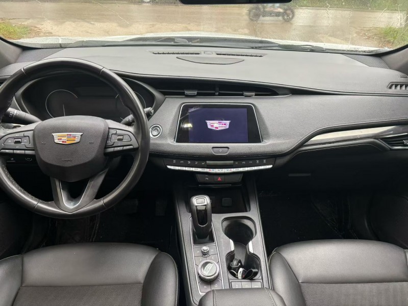 徐州20年凯迪拉克XT43