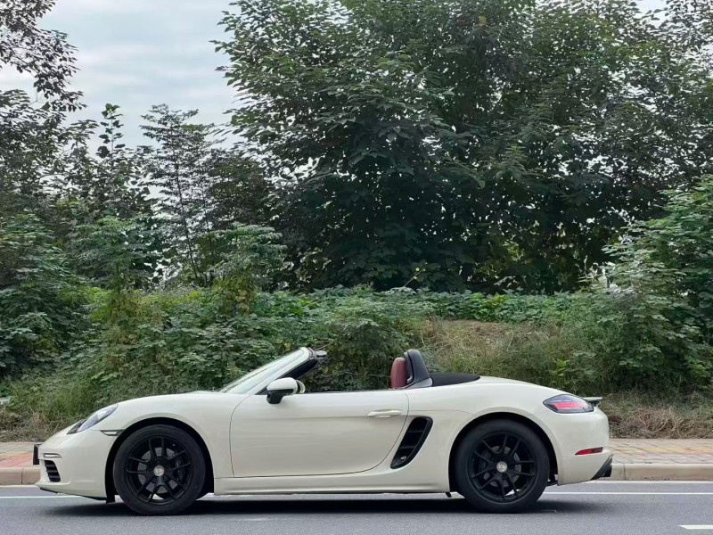 焦作18年保时捷7187