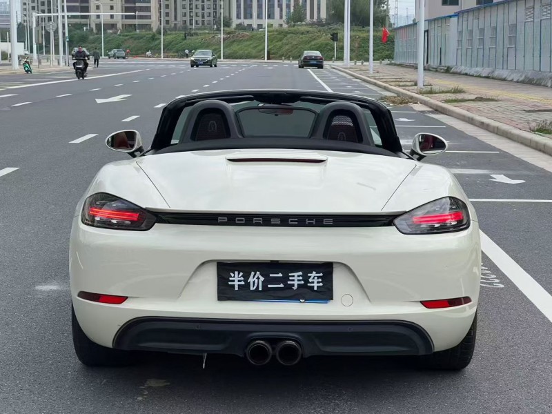 焦作18年保时捷7189