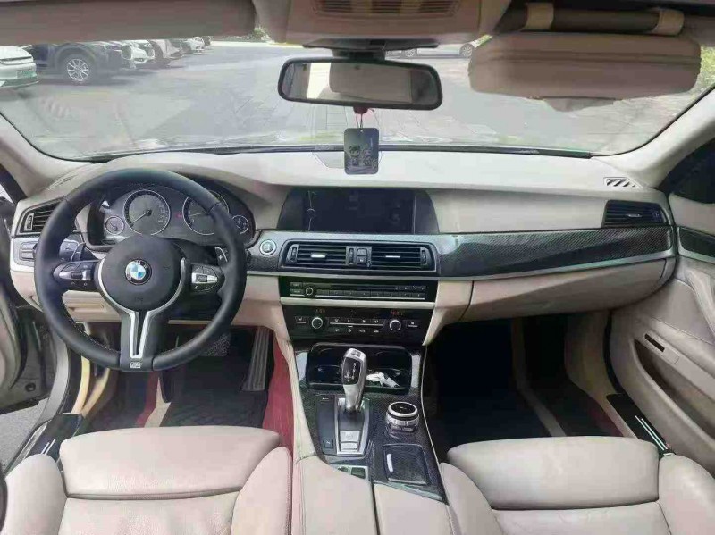 佛山10年宝马5系7