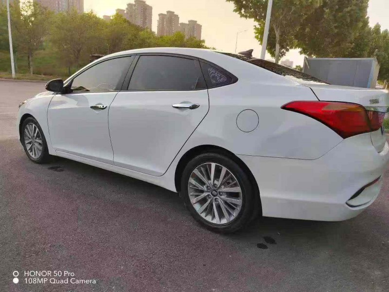 郑州20年现代名图7