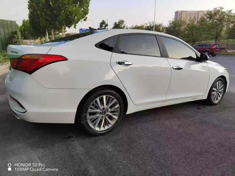 郑州20年现代名图8