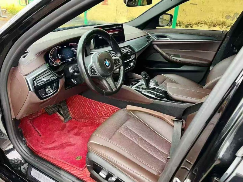 济宁21年宝马5系4