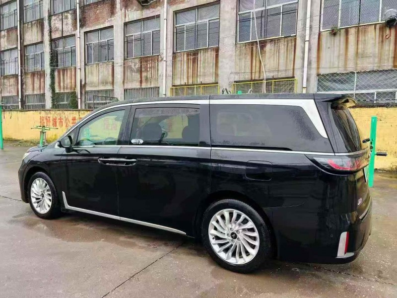 烟台22年岚图汽车梦想家7