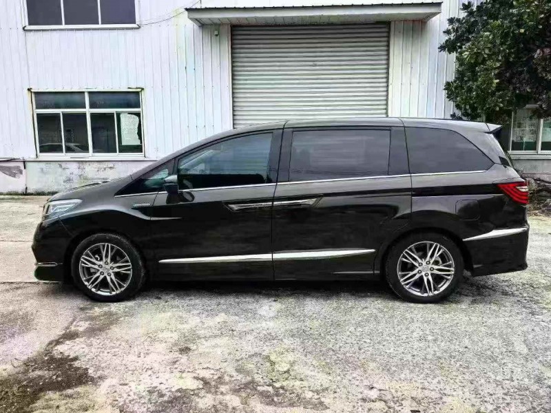 徐州20年本田艾力绅8