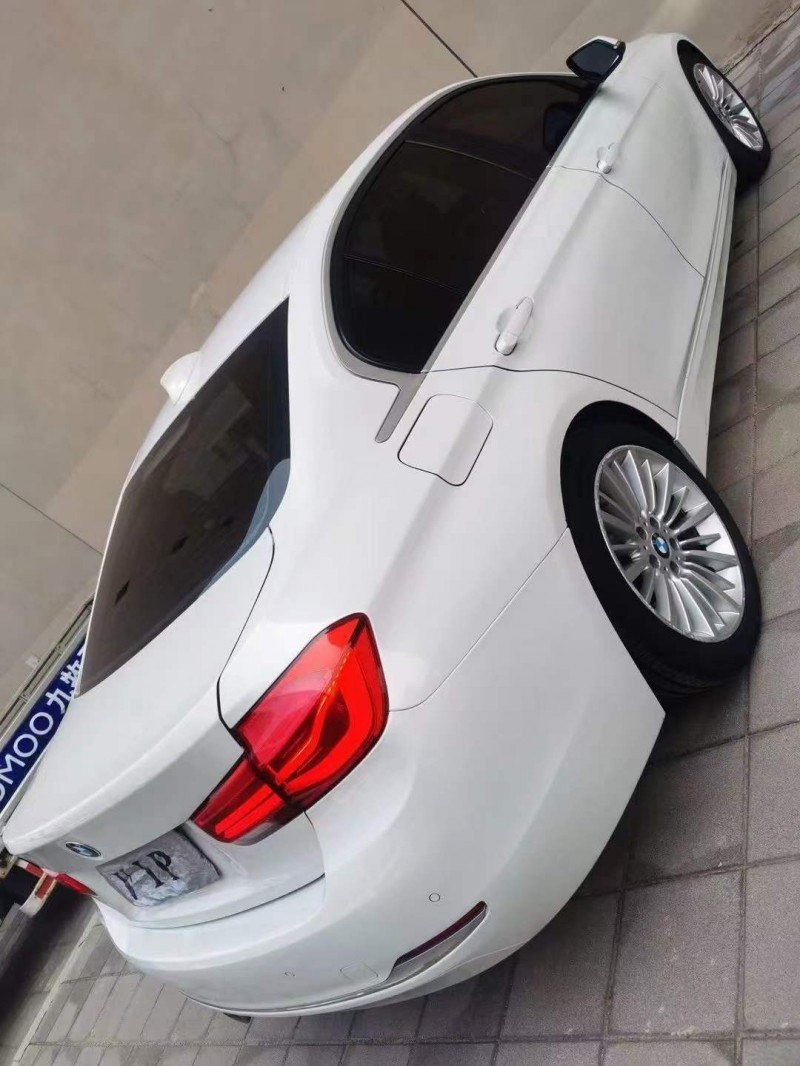 营口18年宝马3系8