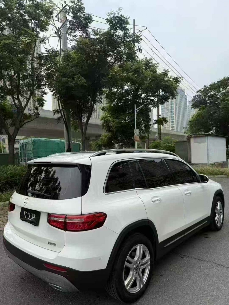 襄阳22年奔驰GLB5