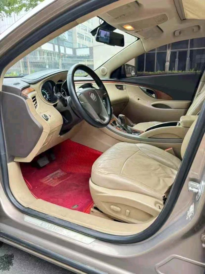 东莞11年别克君越4