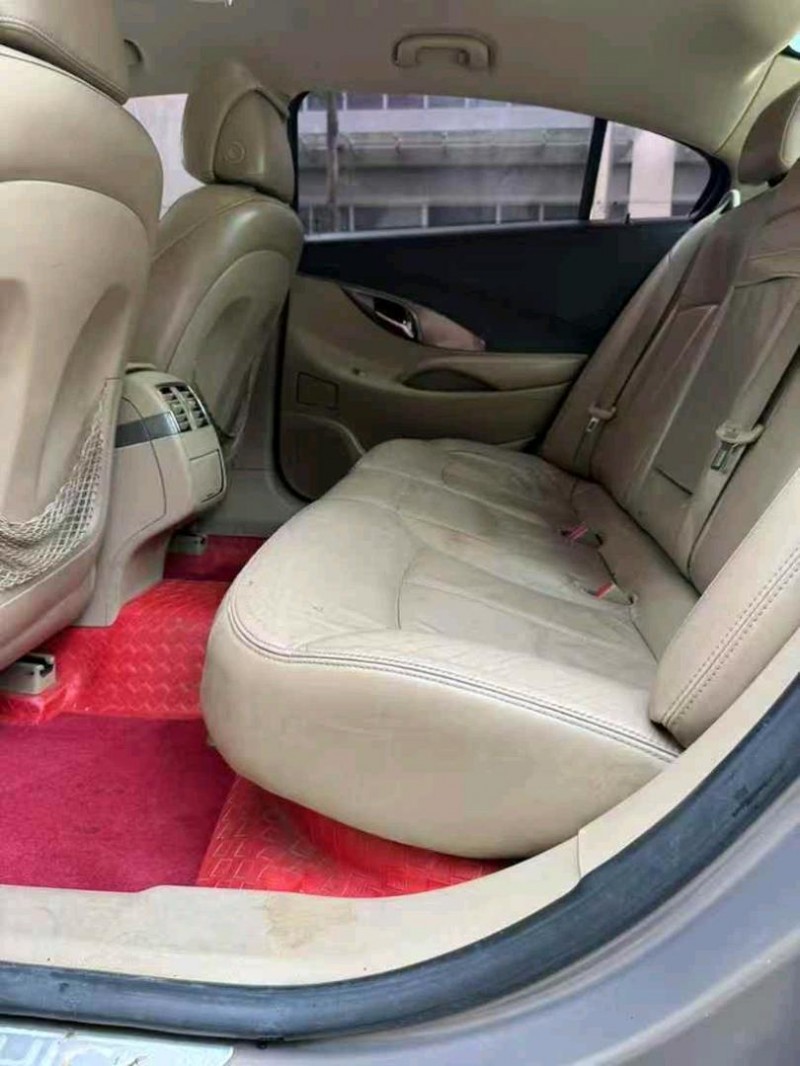 东莞11年别克君越5