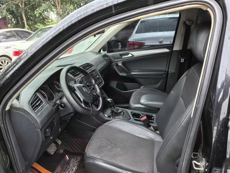 聊城18年大众途观5