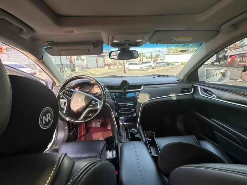 聊城19年凯迪拉克XTS4