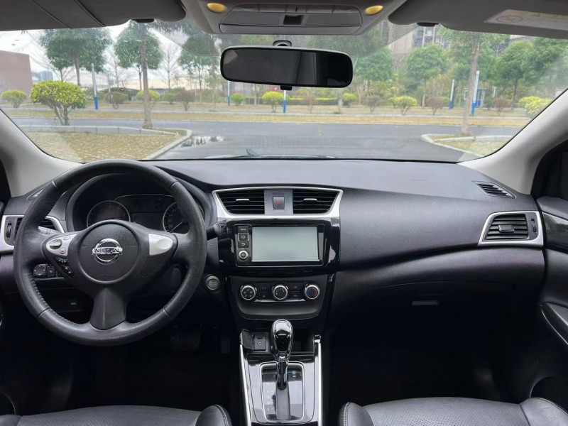 盐城18年日产轩逸7