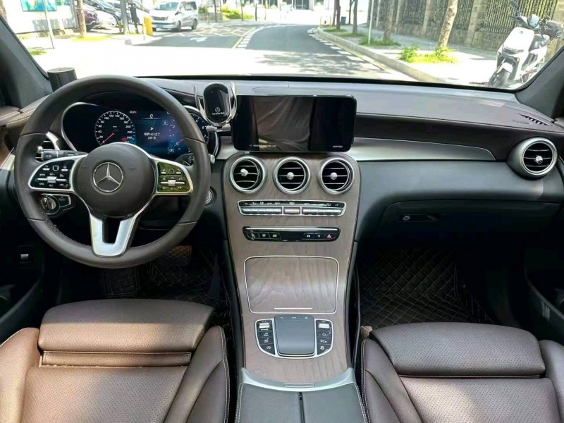 广州22年奔驰GLC5