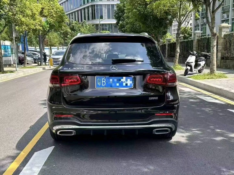 广州22年奔驰GLC9