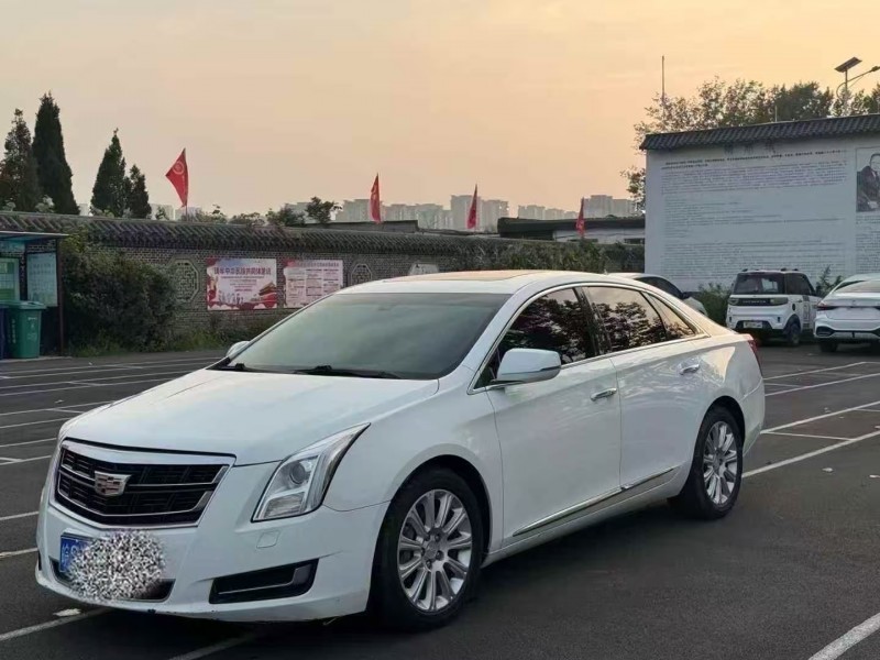 聊城17年凯迪拉克XTS3